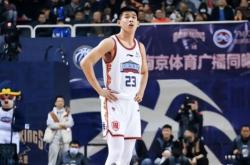 开云APP-欧预赛球员助力训练合辑，集训情侣上演真爱秀