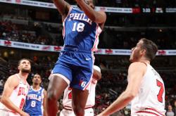 开云体育官网-魔术险胜公牛，系列赛战至第七场