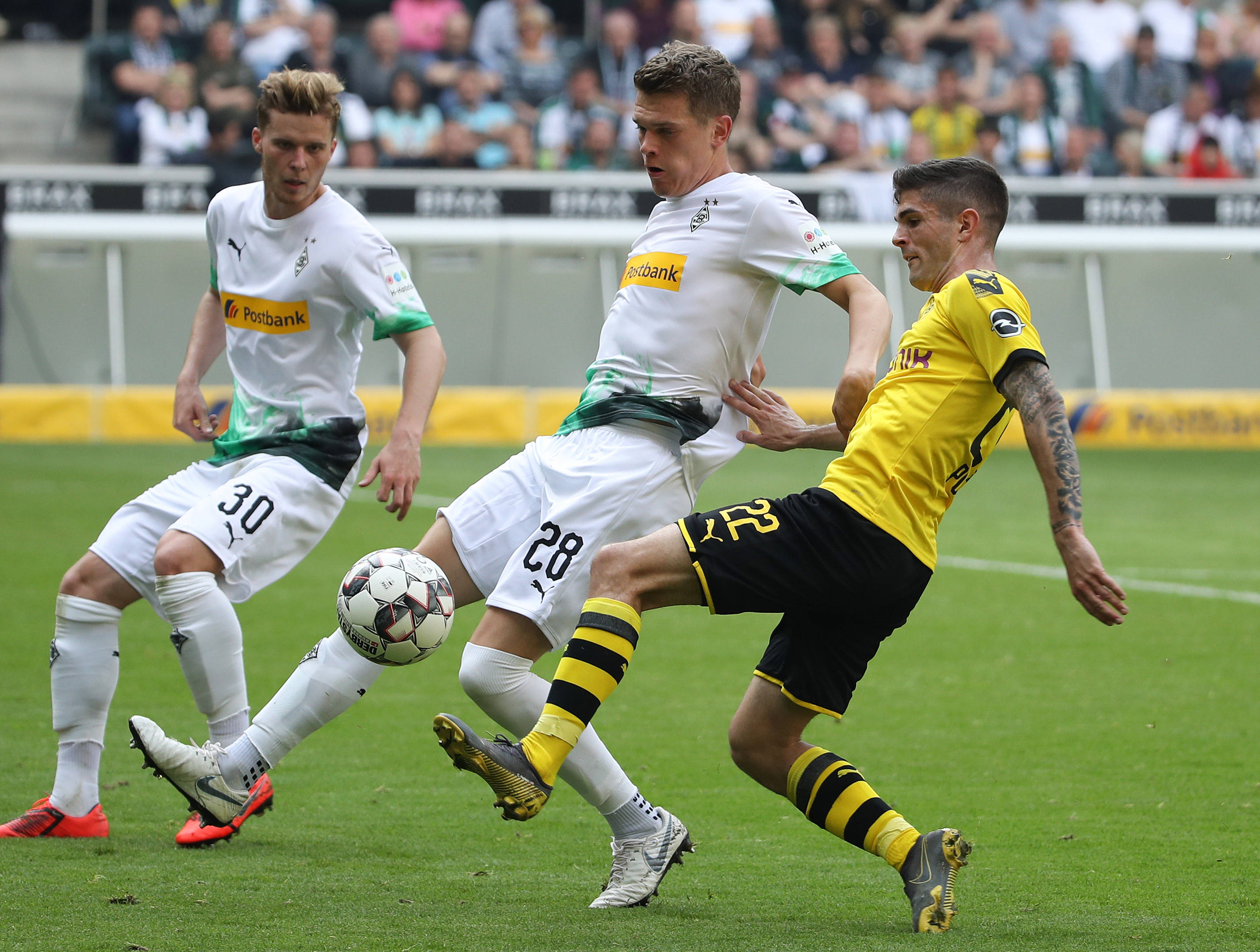 格拉德巴赫球员助攻制胜关键 格拉德巴赫球员助攻制胜关键