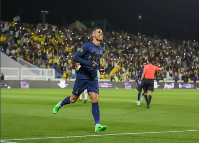 皇马老将C罗再次破门，助球队取得胜利