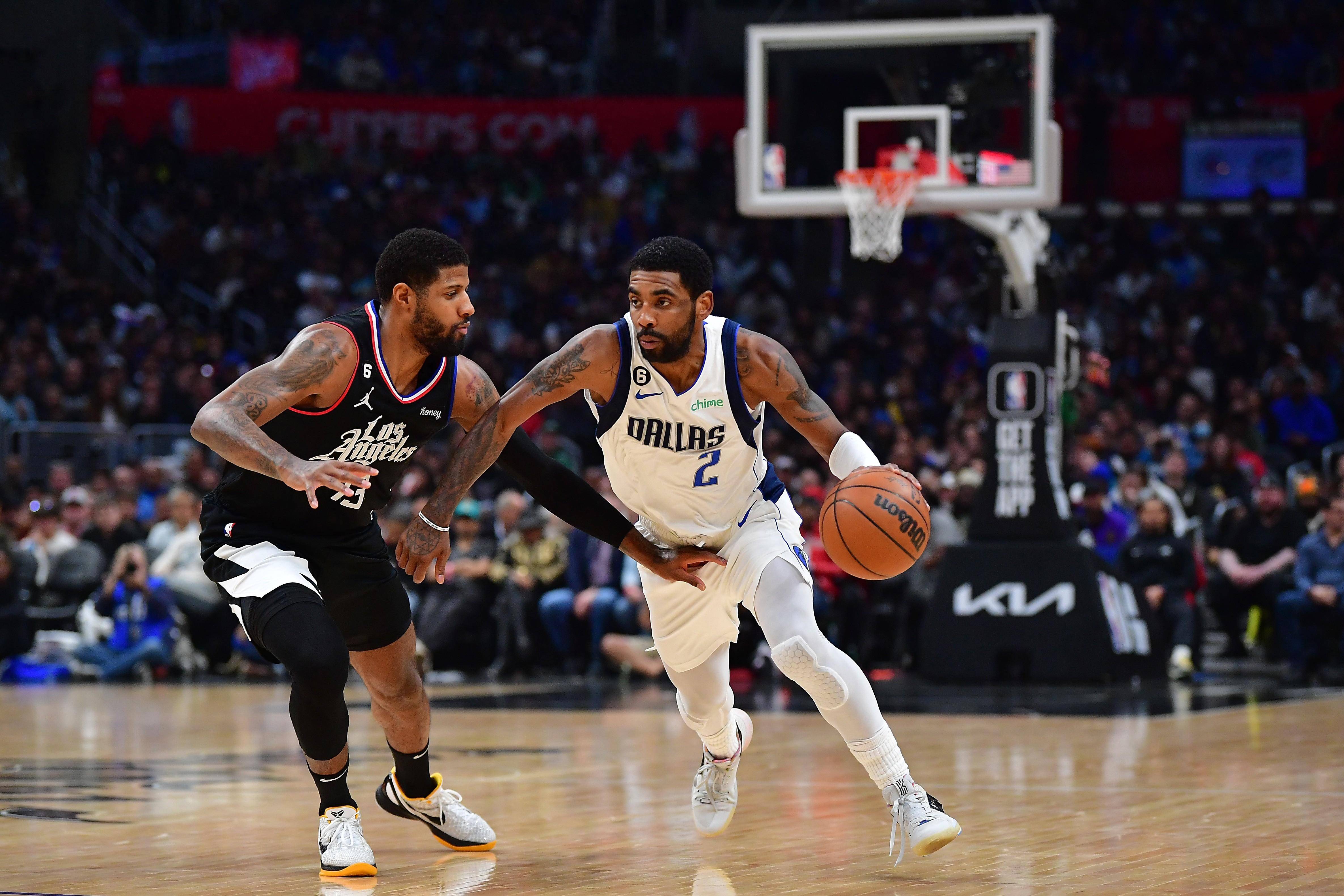 篮球球星在国际比赛中展现出色表现