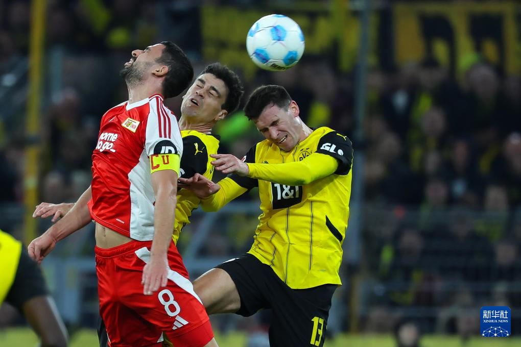 多特蒙德主场战胜瓦伦西亚,小组出线 多特蒙德主场战胜瓦伦西亚,小组出线