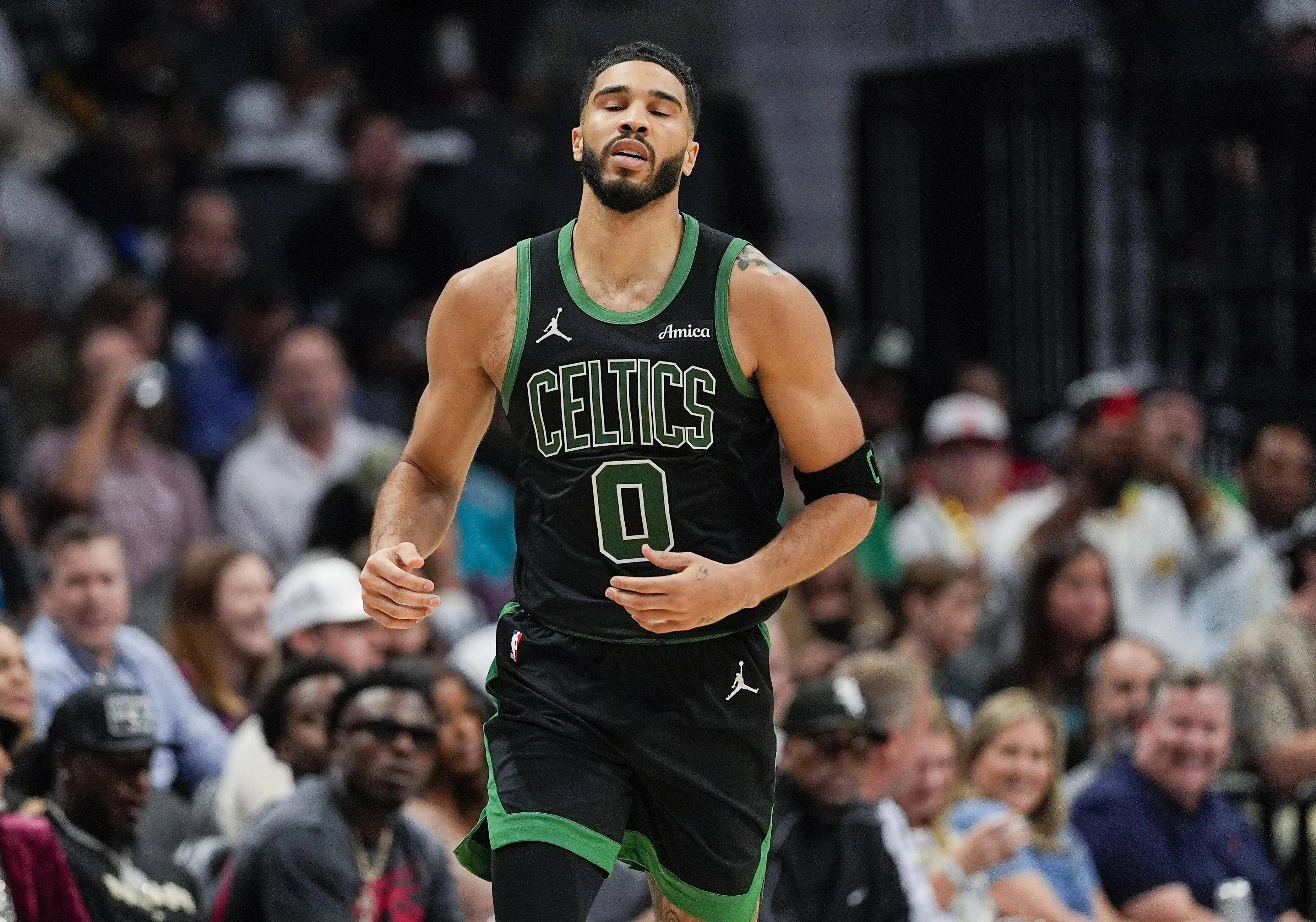 湖人重获连胜，全队高效发挥战胜凯尔特人的简单介绍