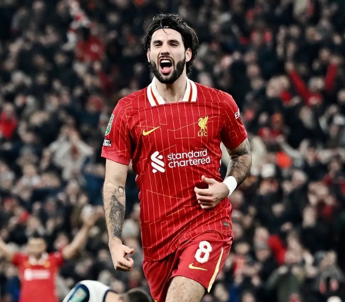 意大利战胜瑞士,稳坐积分榜榜首位置 意大利战胜瑞士,稳坐积分榜榜首位置