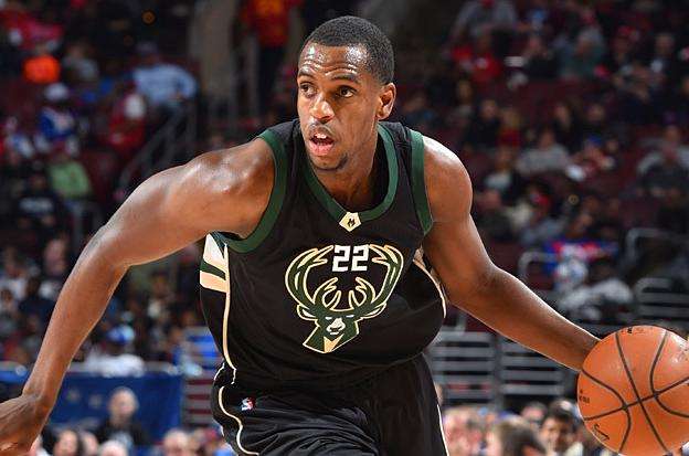 雄鹿客场击败爵士，米德尔顿全场数据出色