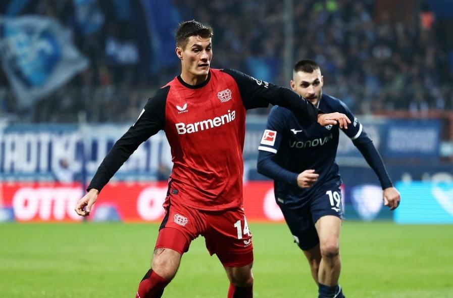 拜仁慕尼黑以4-1击败勒沃库森，取得德甲冠军领先优势