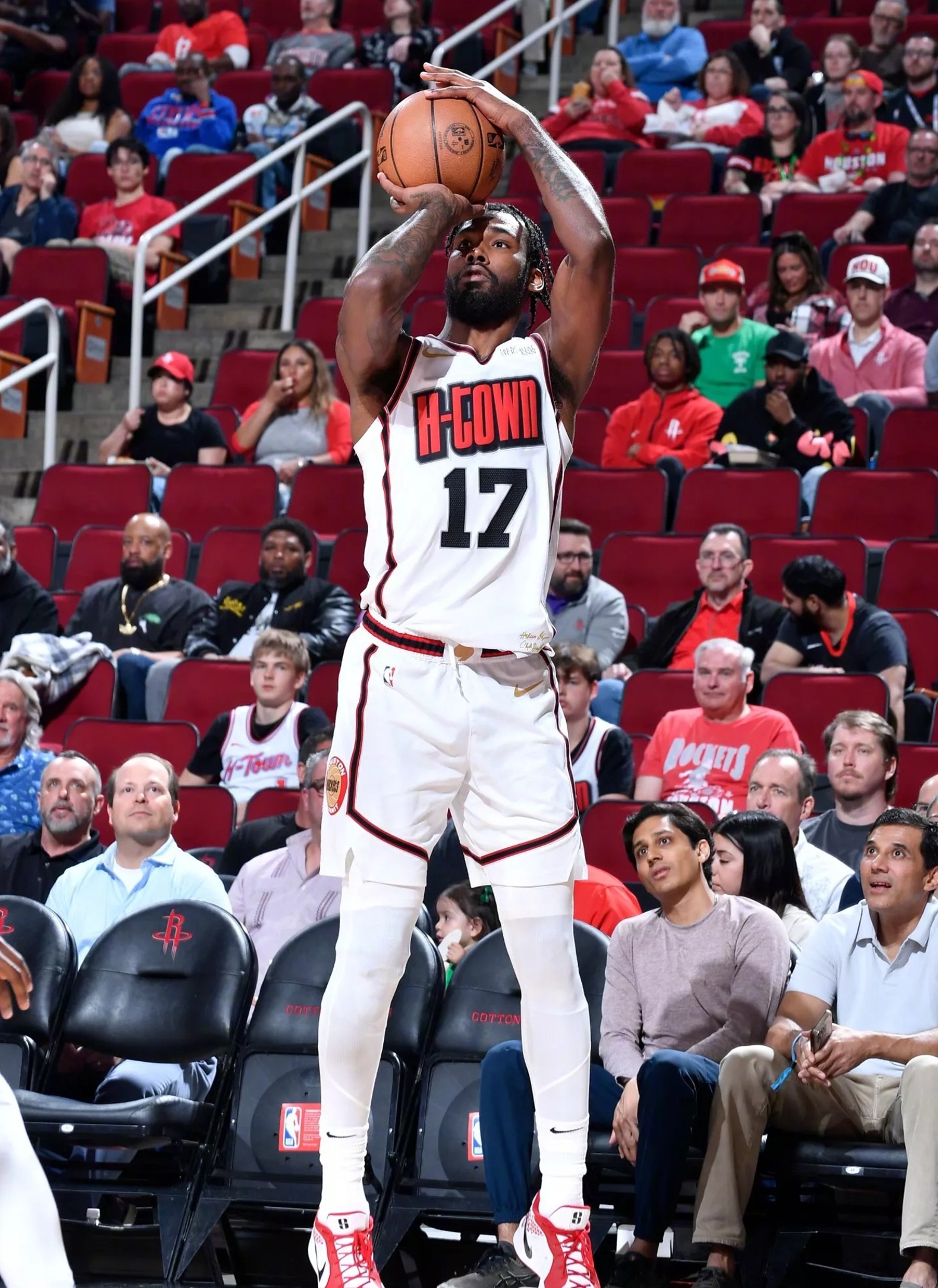 火箭大胜马刺,伍德暴扣狂砍22分 火箭大胜马刺,伍德暴扣狂砍22分