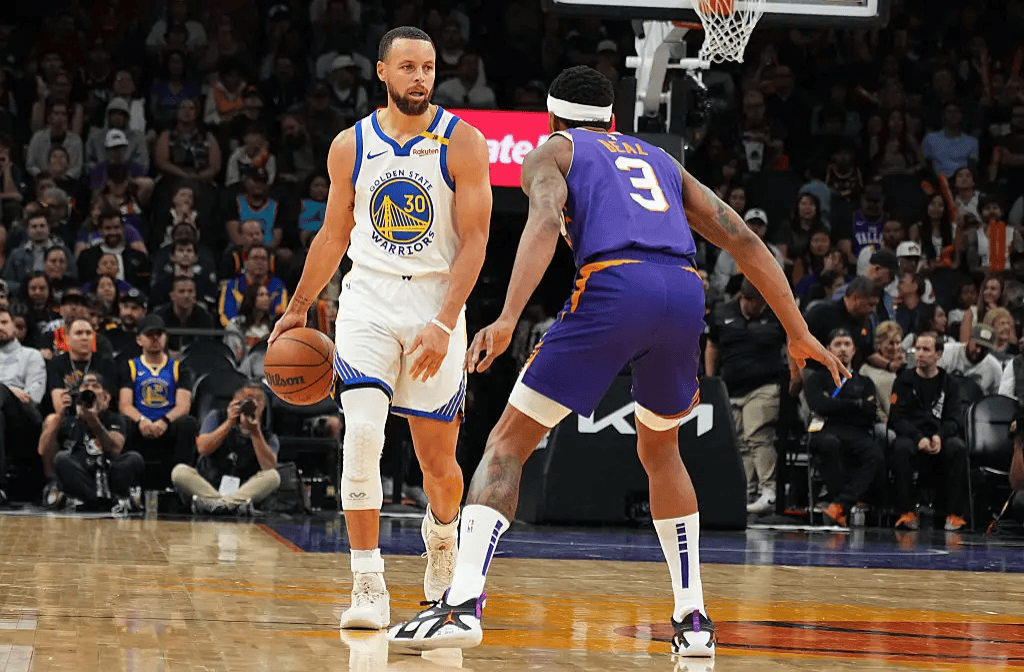 步行者力克魔术，将系列赛领先